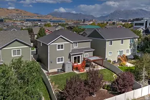 3477 N Bear Hollow Way, Lehi, UT 84043 - Photo 3