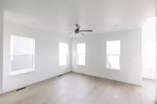 1447 W Skyline Dr, Saratoga Springs, UT 84045 - Photo 5