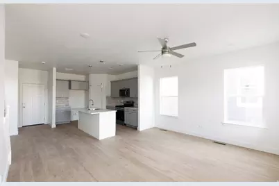 1447 W Skyline Dr #913, Saratoga Springs, UT 84045 - Photo 3