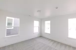 1447 W Skyline Dr, Saratoga Springs, UT 84045 - Photo 17