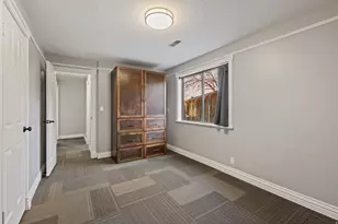 377 N Center St W, Salt Lake City, UT 84103 - Photo 31