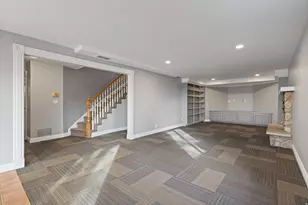 377 N Center St W, Salt Lake City, UT 84103 - Photo 23