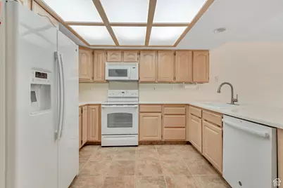 1456 W Cornerstone Dr, South Jordan, UT 84095 - Photo 11