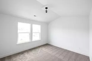 1459 W Skyline Dr, Saratoga Springs, UT 84045 - Photo 5