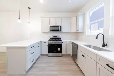 1455 W Skyline Dr #911, Saratoga Springs, UT 84045 - Photo 5