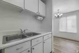 440 E Creekside Cir, Murray, UT 84107 - Photo 7