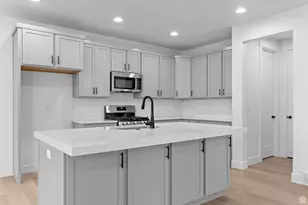 3186 W 2600 N, Clinton, UT 84015 - Photo 11