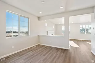 43 E Broadway Dr, Saratoga Springs, UT 84045 - Photo 3