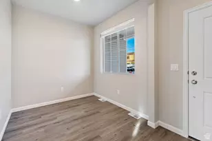 49 E Broadway Dr, Saratoga Springs, UT 84045 - Photo 5