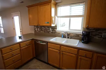 4063 N Newland Loop Unit #3, Lehi, UT 84043 - Photo 9