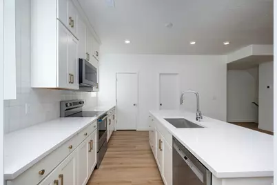 931 W Coalburn Way #102, Murray, UT 84123 - Photo 3