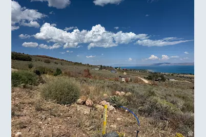 819 W Snowberry Cir, Garden City, UT 84028 - Photo 5