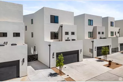 740 W Olympic Ln, Saint George, UT 84790 - Photo 35