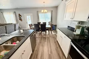 1021 E 1225 S, Clearfield, UT 84015 - Photo 9