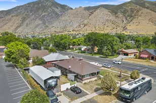 393 E Center St, Springville, UT 84663 - Photo 23