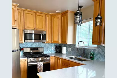 2712 E 7115 S, Cottonwood Heights, UT 84121 - Photo 5