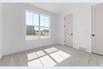 3016 W 2650 N, Clinton, UT 84015 - Photo 9