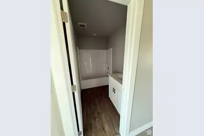 2397 E Marigold Dr #519, Eagle Mountain, UT 84005 - Photo 11