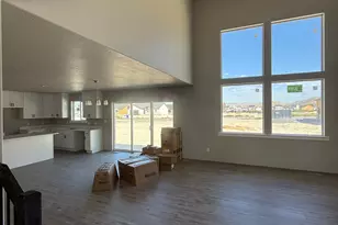 2397 E Marigold Dr, Eagle Mountain, UT 84005 - Photo 5