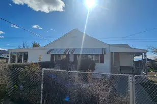 154 W Geneva, East Carbon, UT 84520 - Photo 3