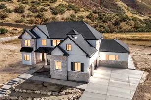 318 E Mapleton Estates Dr, Mapleton, UT 84664 - Photo 1