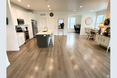 11638 S Skyward Rd W, South Jordan, UT 84009 - Photo 7