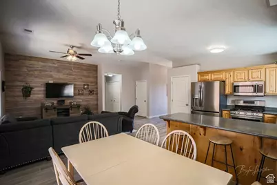 2031 E Colorado St, Saint George, UT 84790 - Photo 7