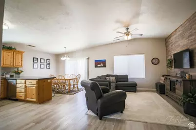2031 E Colorado St, Saint George, UT 84790 - Photo 3