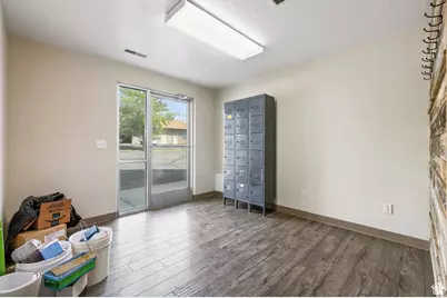 388 S Commerce Loop, Orem, UT 84057 - Photo 5