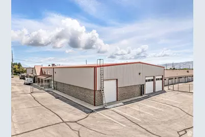 388 S Commerce Loop, Orem, UT 84057 - Photo 3