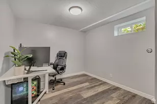 1886 W Champagne Ave, Taylorsville, UT 84129 - Photo 23