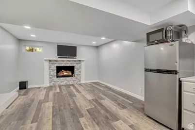 1886 W Champagne Ave, Taylorsville, UT 84129 - Photo 19