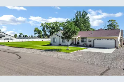 479 S 500 W, Loa, UT 84747 - Photo 3