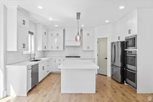 4104 E Mount Airey Dr, Eagle Mountain, UT 84005 - Photo 7