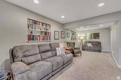 8638 S Piper Ln E, Sandy, UT 84093 - Photo 29