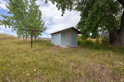 7374 N 3250 W, Roosevelt, UT 84066 - Photo 37
