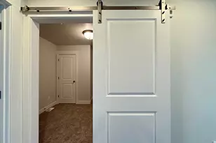 194 W Seasnons Ln, Garden City, UT 84028 - Photo 11