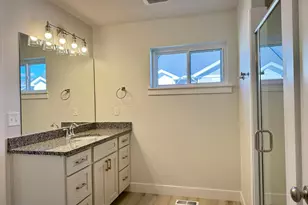 194 W Seasnons Ln, Garden City, UT 84028 - Photo 13