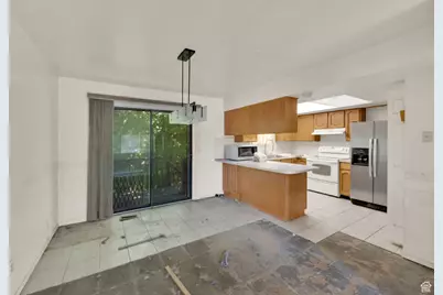 2826 N 1600 E, Layton, UT 84040 - Photo 7