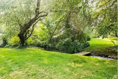 4757 S Meadowview Rd, Murray, UT 84107 - Photo 13