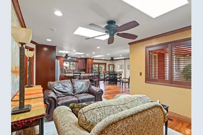 2968 E Pine View Dr S, Cottonwood Heights, UT 84121 - Photo 3