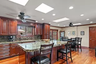 2968 E Pine View Dr S, Cottonwood Heights, UT 84121 - Photo 5