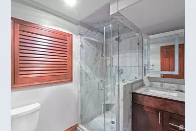 2968 E Pine View Dr S, Cottonwood Heights, UT 84121 - Photo 13