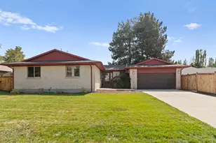 2968 E Pine View Dr S, Cottonwood Heights, UT 84121 - Photo 21