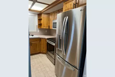 5003 S 2825 W, Roy, UT 84067 - Photo 7