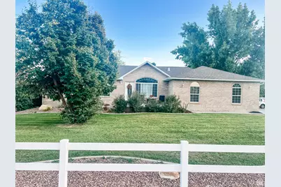 4181 W Delray Rd, Vernal, UT 84078 - Photo 1