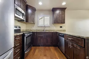 642 E Center St, Pleasant Grove, UT 84062 - Photo 7