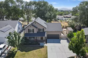 642 E Center St, Pleasant Grove, UT 84062 - Photo 29