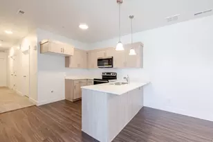 855 N Pugh Ln, Saratoga Springs, UT 84045 - Photo 11