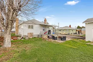 2295 W Myers Ln, Riverton, UT 84065 - Photo 23